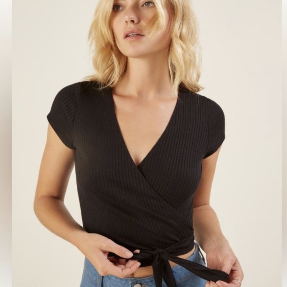 REFORMATION Flora Ribbed Wrap Tee - Picture 2 of 10